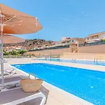 Townhouse Luxury - Relax With Stunning Sea Views