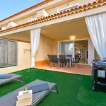 Townhouse Luxury - Relax With Stunning Sea Views