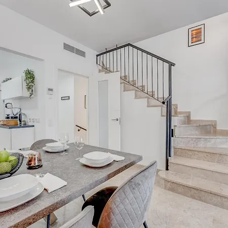 Townhouse Luxury - Relax With Stunning Sea Views