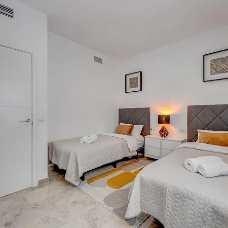 Townhouse Luxury - Relax With Stunning Sea Views Σπίτι διακοπών