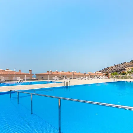Townhouse Luxury - Relax With Stunning Sea Views *